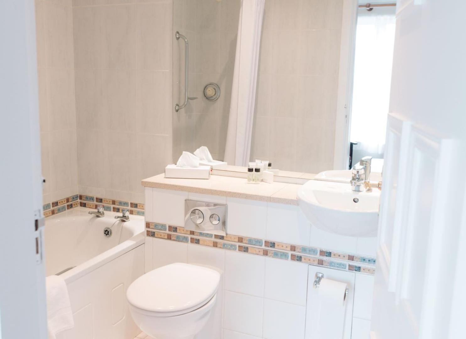Kee'S Hotel Hotel Stranorlar